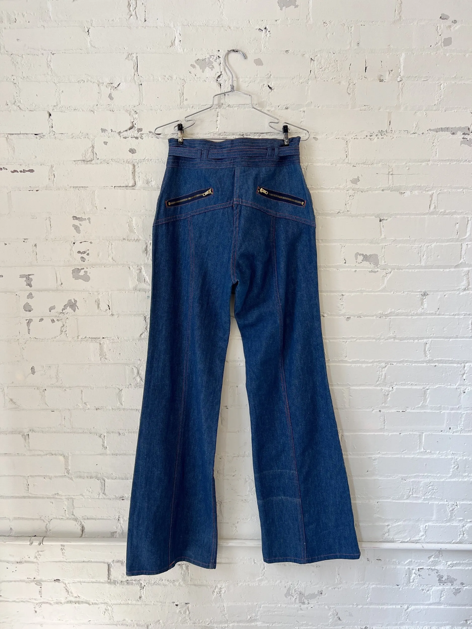 70s Wide Leg Belted Jeans w/Zippered Pockets, Size 8-