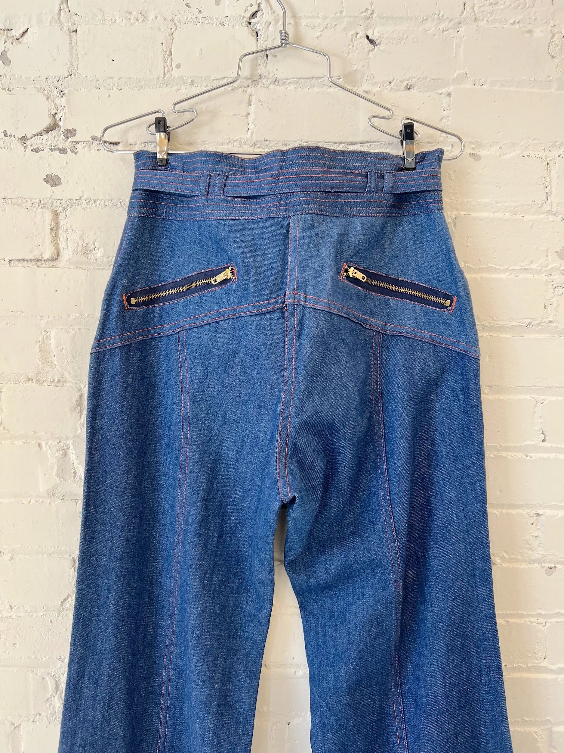 70s Wide Leg Belted Jeans w/Zippered Pockets, Size 8-