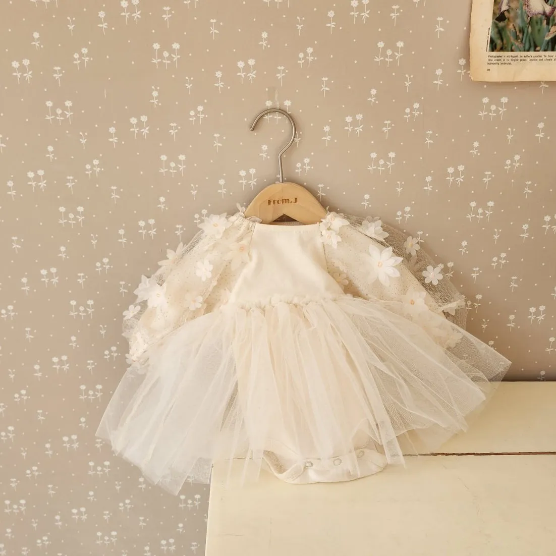 Baby 3D Flowers Puff Sleeve Tutu Dress Romper (3-18m) - Beige