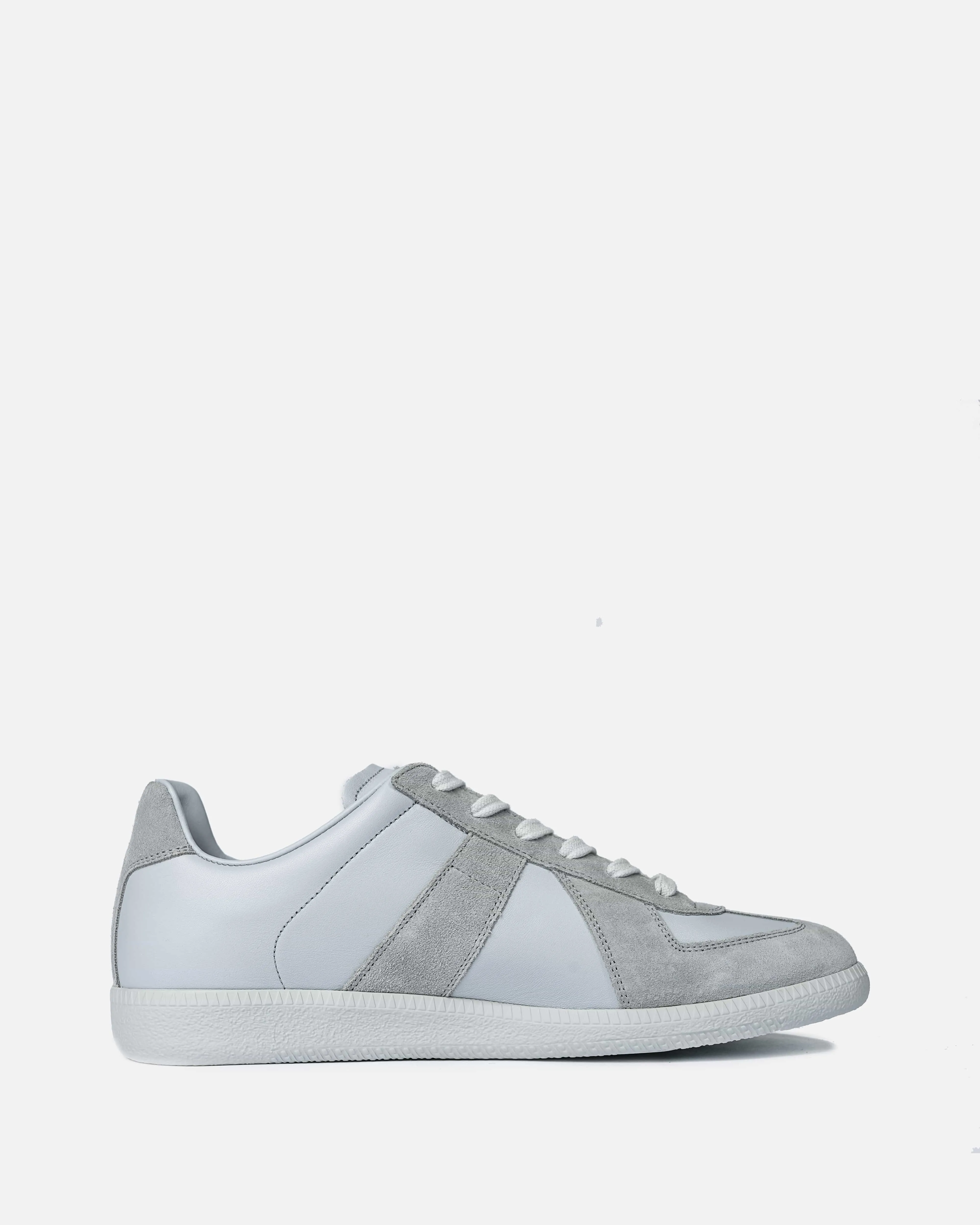 Maison Margiela Replica Sneakers in Grey