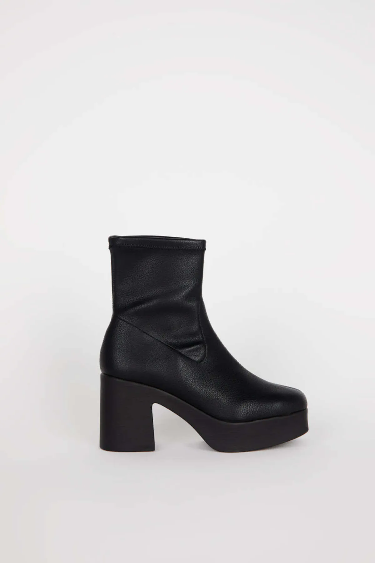 Marlowe Vegan Platform Boot - Black Sole