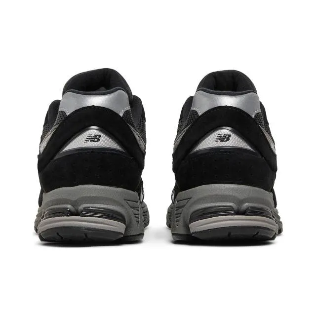 New Balance 2002R (Black/ Black Dark Grey/ White) Men US...