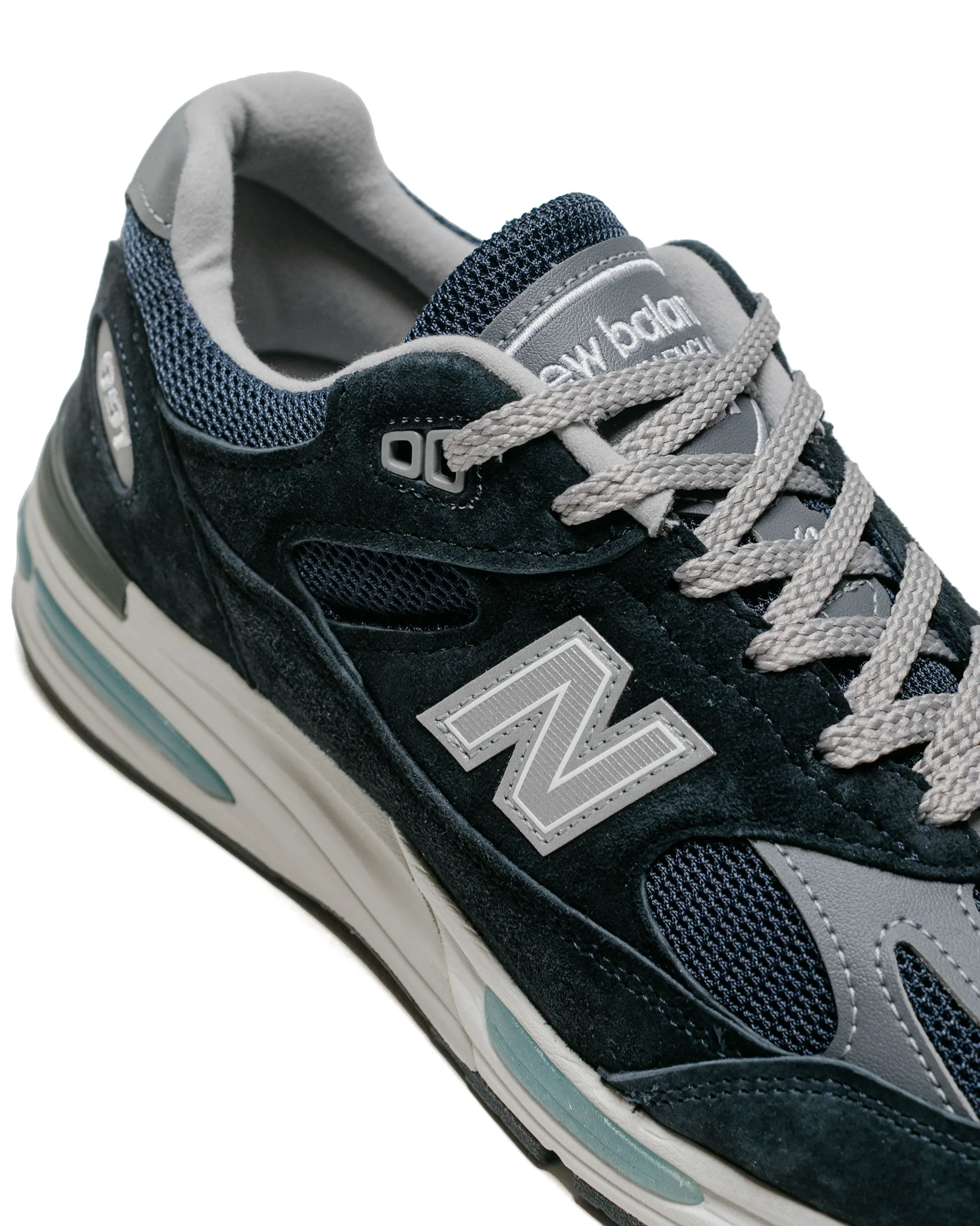 New Balance U991NV2 Dark Navy/Smoked Pearl