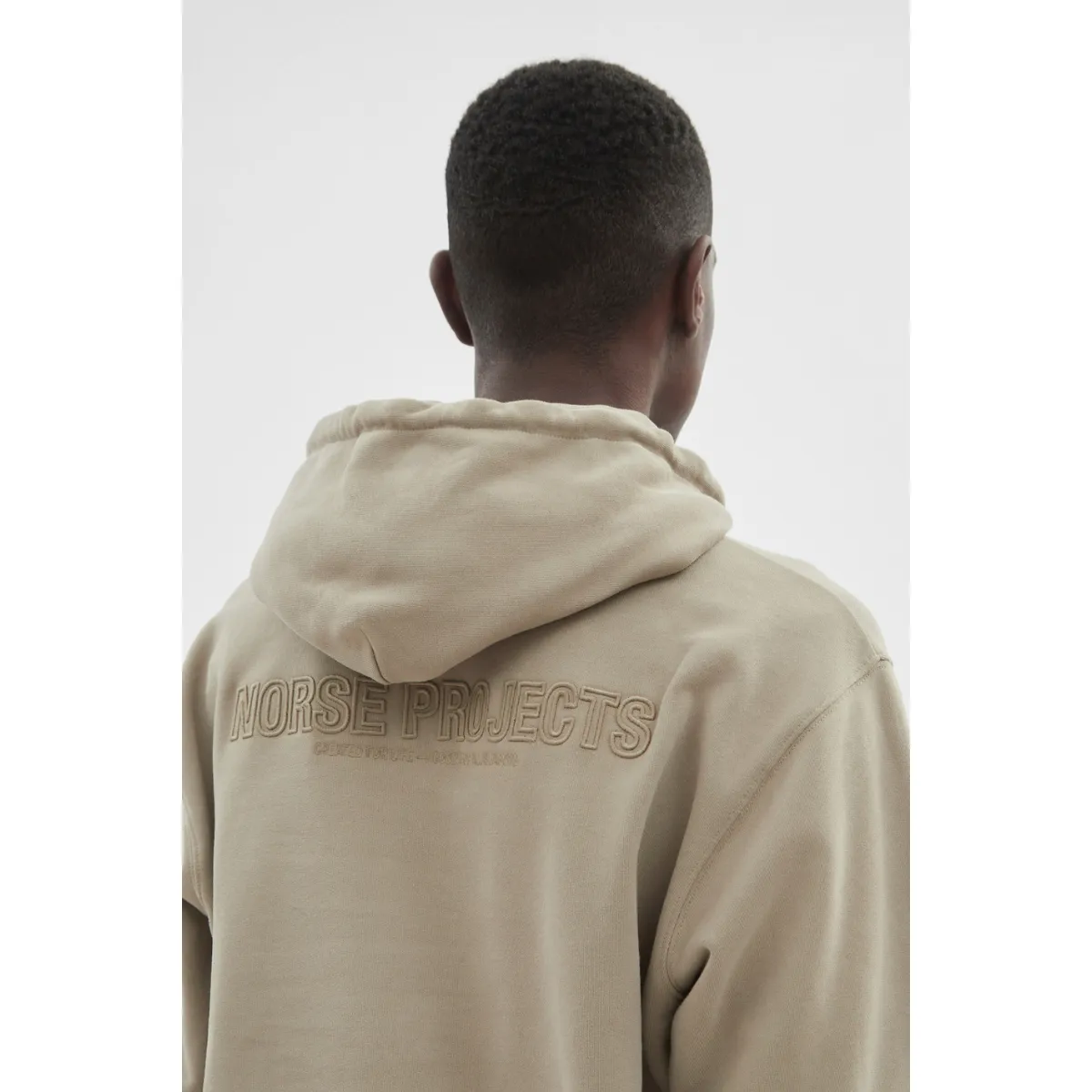 Norse Projects   Arne Relaxed Fleece N Logo Hoodie Sand