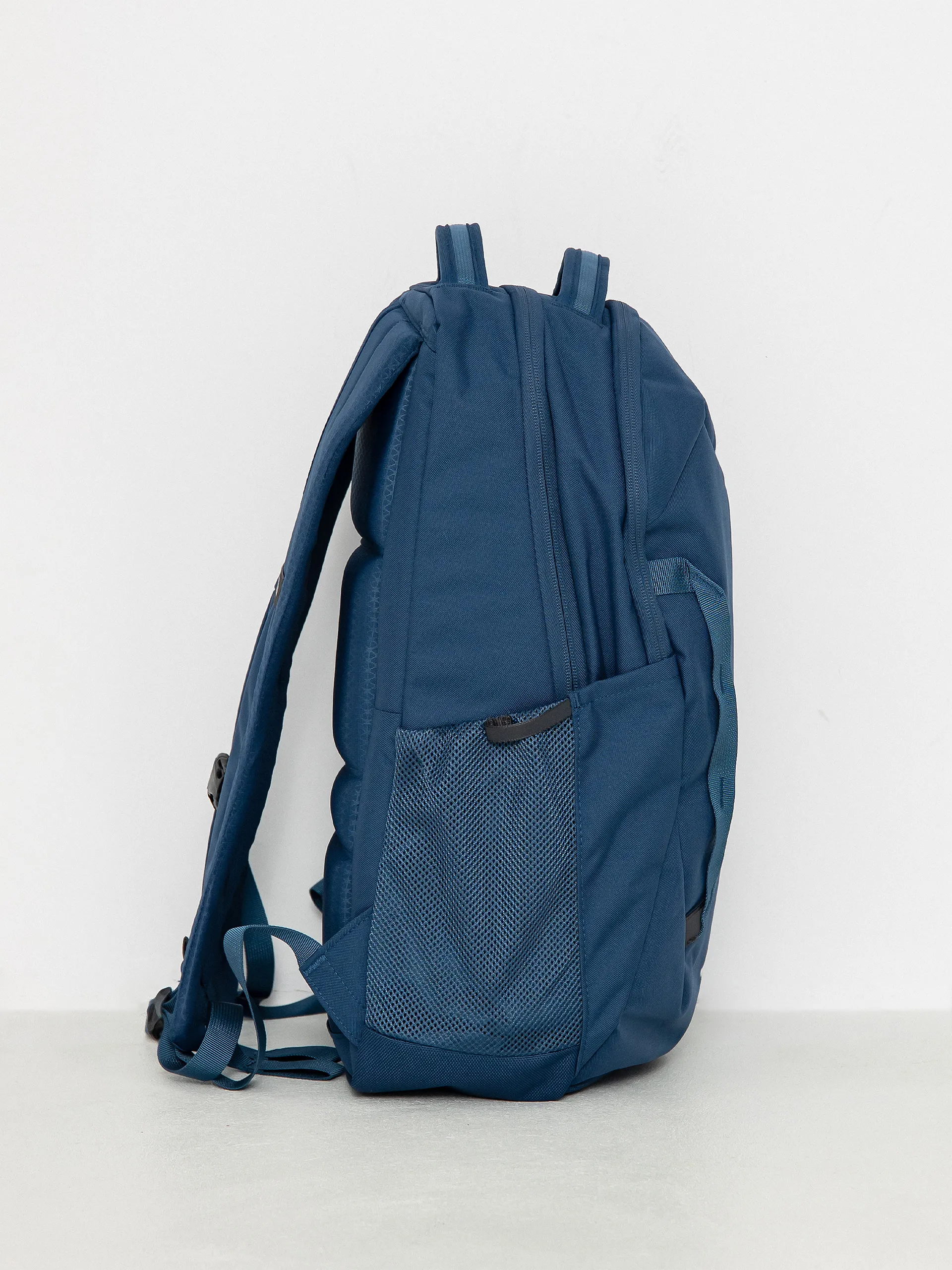 The North Face Vault Backpack (shady blue/tnf white/np)