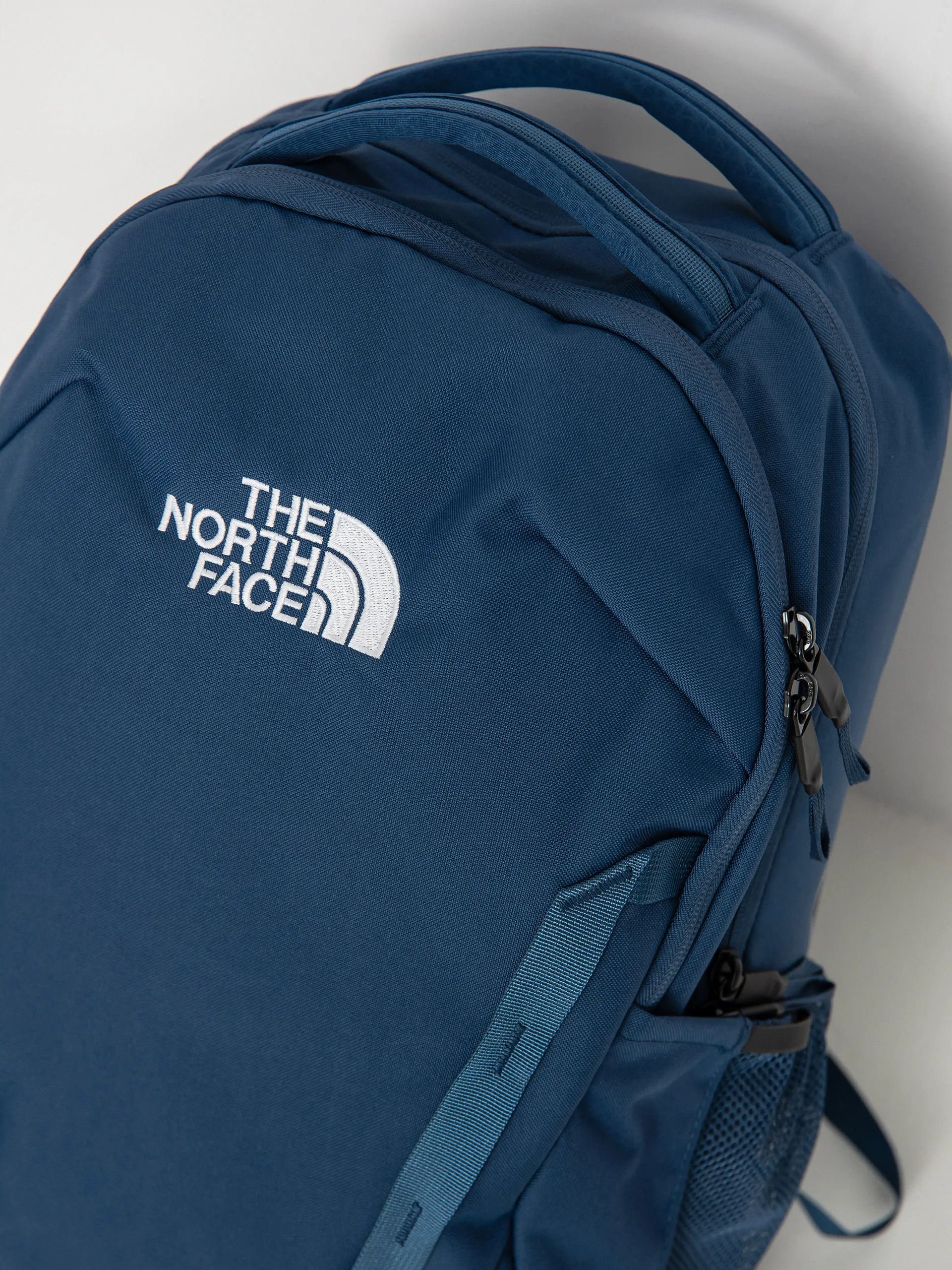 The North Face Vault Backpack (shady blue/tnf white/np)