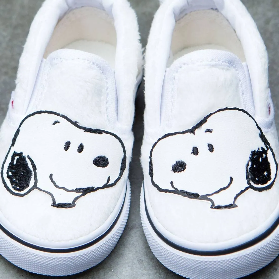 Vans x Peanuts Toddlers Classic Slip-On - Snoopy (white / true white)